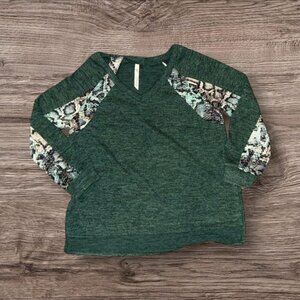 NY Collection Green Knit Long Sleeve Sweater Snake Print Medium Petite
